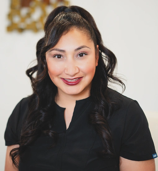 (Lauren) Dental Assistant